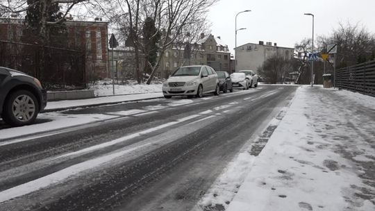 Asfalt zamiast polbruku 