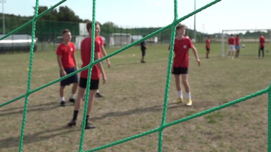 Boisko i kort z rządowego wsparcia