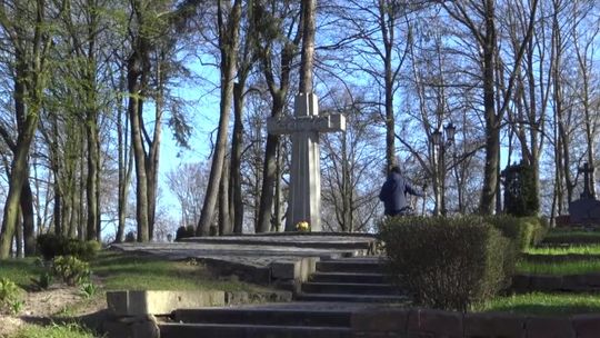 Cmentarze otwarte codziennie