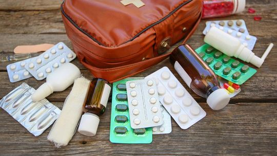 Co powinno być w apteczce domowej?