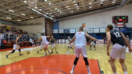 Czarni drudzy w turnieju