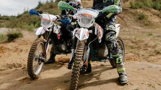 Dlaczego buty Rebelhorn to doskonały wybór dla motocyklistów?