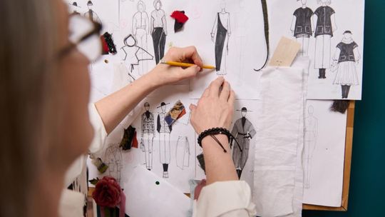 Dlaczego warto rozpocząć studia modowe w szkole wyższej VIAMODA w Warszawie?