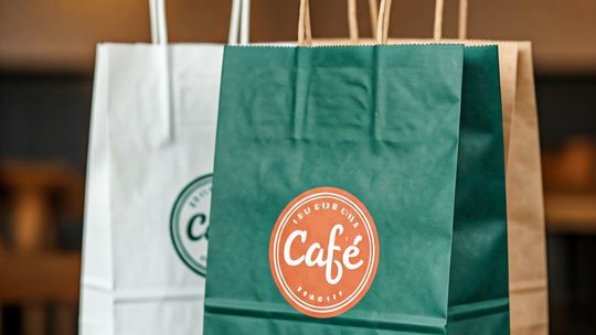 Ekologiczne torby papierowe jako wizytówka Twojej firmy