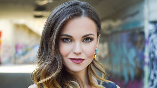 Este Synergy – jakie opinie krążą na temat suplementów diety?