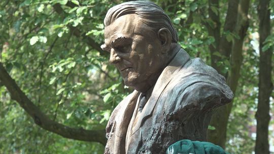 Hołd dla Jana Olszewskiego