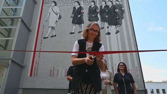 Hołd dla sanitariuszek i łączniczek