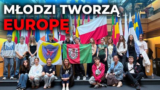 Ich prace wisiały w Strasburgu 🇪🇺 Oglądali je turyści z całego świata 🌍