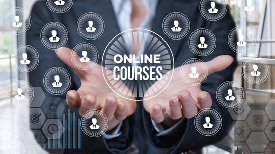 Inicjatywy edukacyjne i szkoleniowe dla dorosłych. Wsparcie dla idei uczenia się przez całe życie