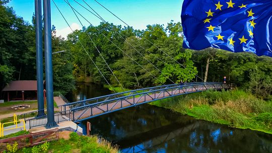 Jak Fundusze Unijne ZMIENIAJĄ Gminę Redzikowo? Przyszłość Europy na wyciągnięcie ręki!