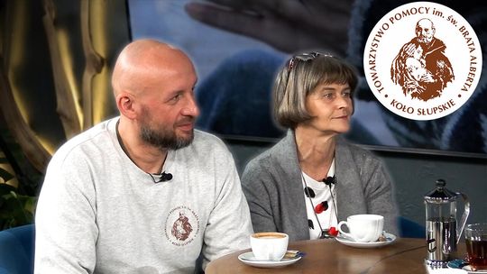 Jak pomagać osobom w kryzysie bezdomności? 🤝 Co możemy zrobić TU i TERAZ?