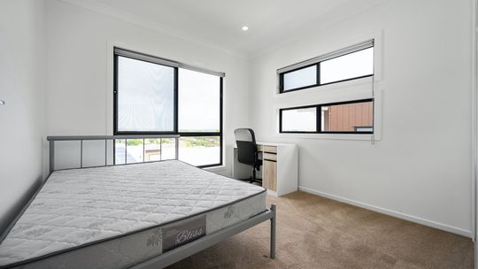 Jak się pakuje materace? Dlaczego spakowane materace są takie małe?