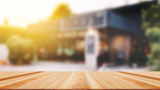 Jak unikać błędów podczas montażu drewnianego tarasu?