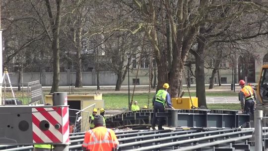 Jest już trzecia kładka