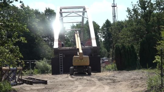 Kładka już nad rzeką