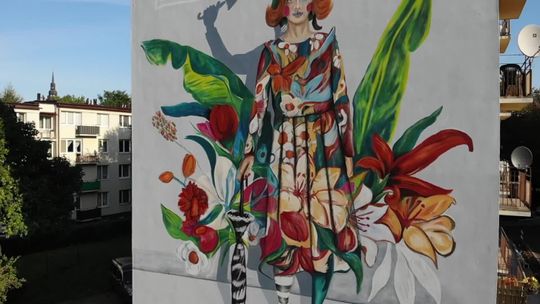 Kobiecy mural w centrum