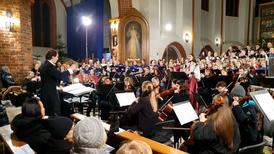 Kolędowanie dla hospicjum