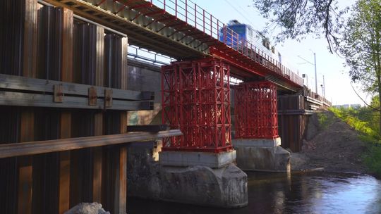 Kolejowy most tymczasowy