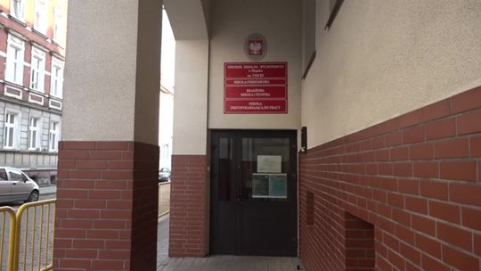 Koronawirus w szkole i urzędzie