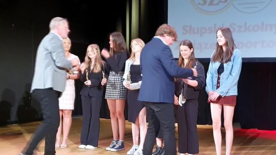 Młodzi sportowcy nagrodzeni