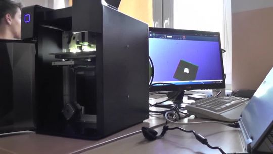 Nauka w szkołach i w domach