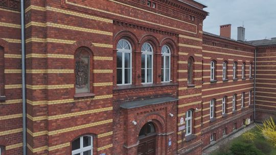 renowacja frontu kamienicy lutosławskiego 23