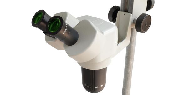 Optyka w służbie diagnostyki: Przegląd soczewek Volk ? charakterystyka modeli i kryteria ich doboru w badaniu dna oka