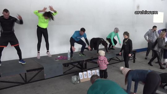 Padnij i powstań dla Chmiela