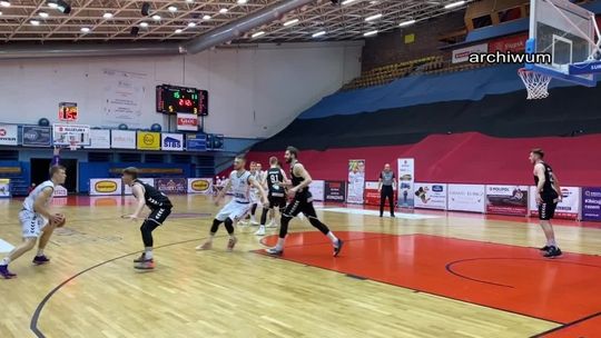 Pewne zwycięstwo Czarnych