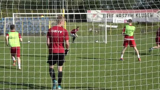 Piłkarze już kopią