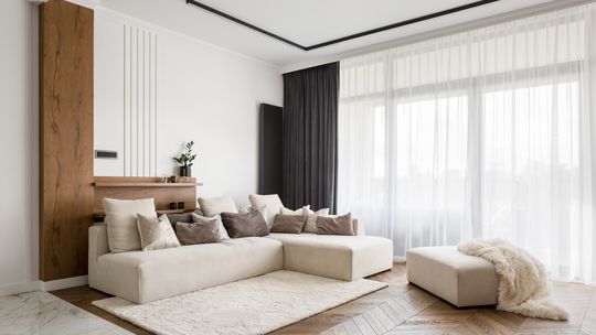 Plusy i minusy firan szytych na wymiar