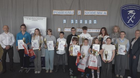 Podsumowano II edycję biegu charytatywnego „Pobiegnij z Siódemką”