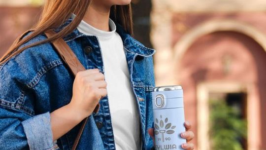 Prezent dla prawdziwego domatora – co przydatnego kupić introwertykowi?