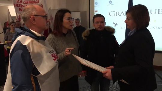 Protest przeciwko decyzji ministra