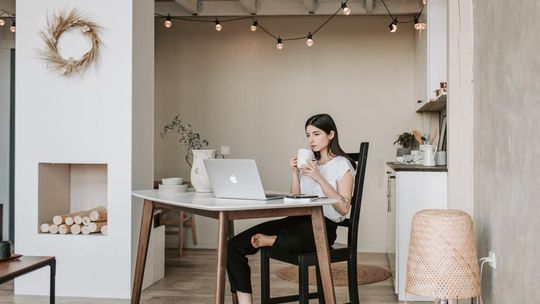 Psychoterapia online coraz chętniej wybieranym benefitem przez pracowników firm