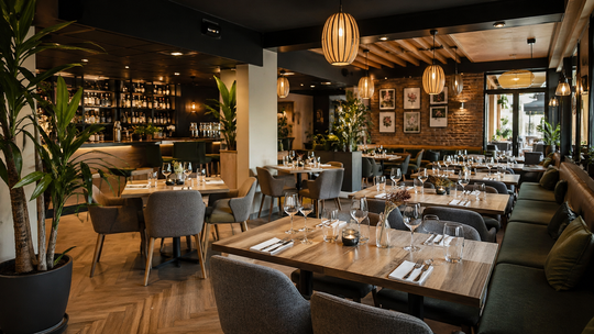 Restauracje na Mazurach – kulinarne odkrycia wśród jezior i lasów