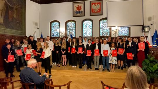 Stypendia dla zdolnych uczniów