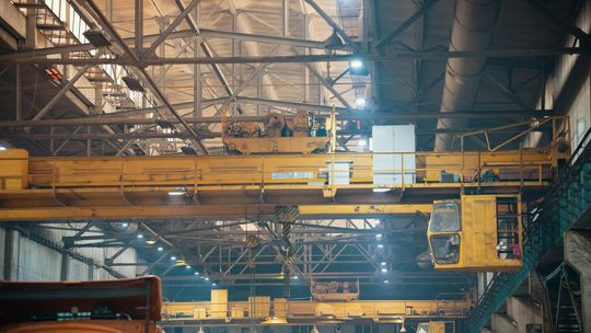 Suwnice przemysłowe a bezpieczeństwo w miejscu pracy