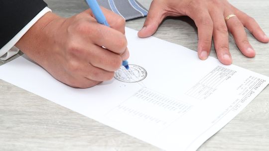 Tłumacz polsko angielski – poznaj cechy jego pracy