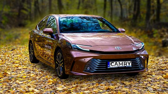 TOYOTA CAMRY 2024 - Nowy Styl, Więcej Komfortu, Najnowsza Technologia