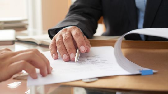 Umowa deweloperska vs. umowa przedwstępna - poznaj kluczowe różnice