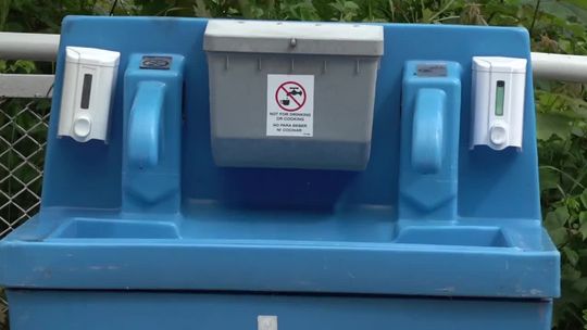 Umywalki przy plaży