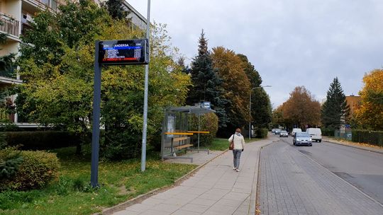 Więcej tablic dla pasażerów