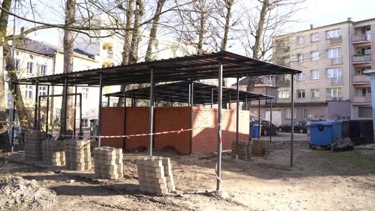 Wielka wiata na śmietniki