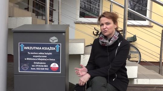 Wrzutnia przy bibliotece