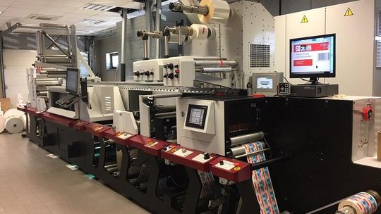 Wybór etykiet samoprzylepnych