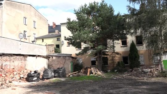 Wyburzanie na Długiej