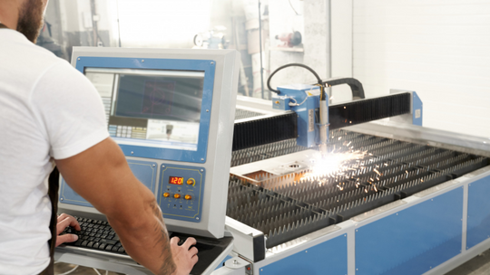 Zastosowania maszyn CNC w obróbce metalu