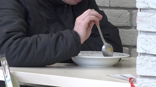 Zawieś zupę w Poranku