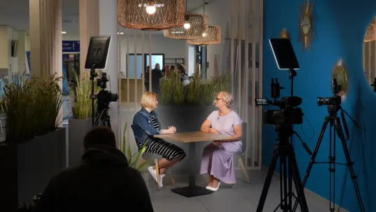 Złoto w basenie, złoto w ringu i... złote życie po 60-tce! 🥊🧖‍♀️👵| Wiosenna Redakcja TV Słupsk